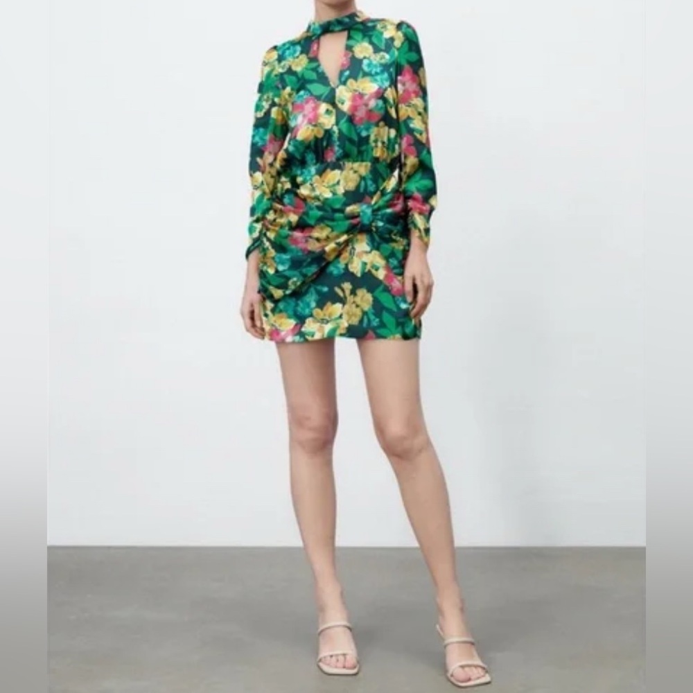 Zara Floral Print Mini satin Dress Long Sleeve Ruched Green‎ Pink colorful sz M